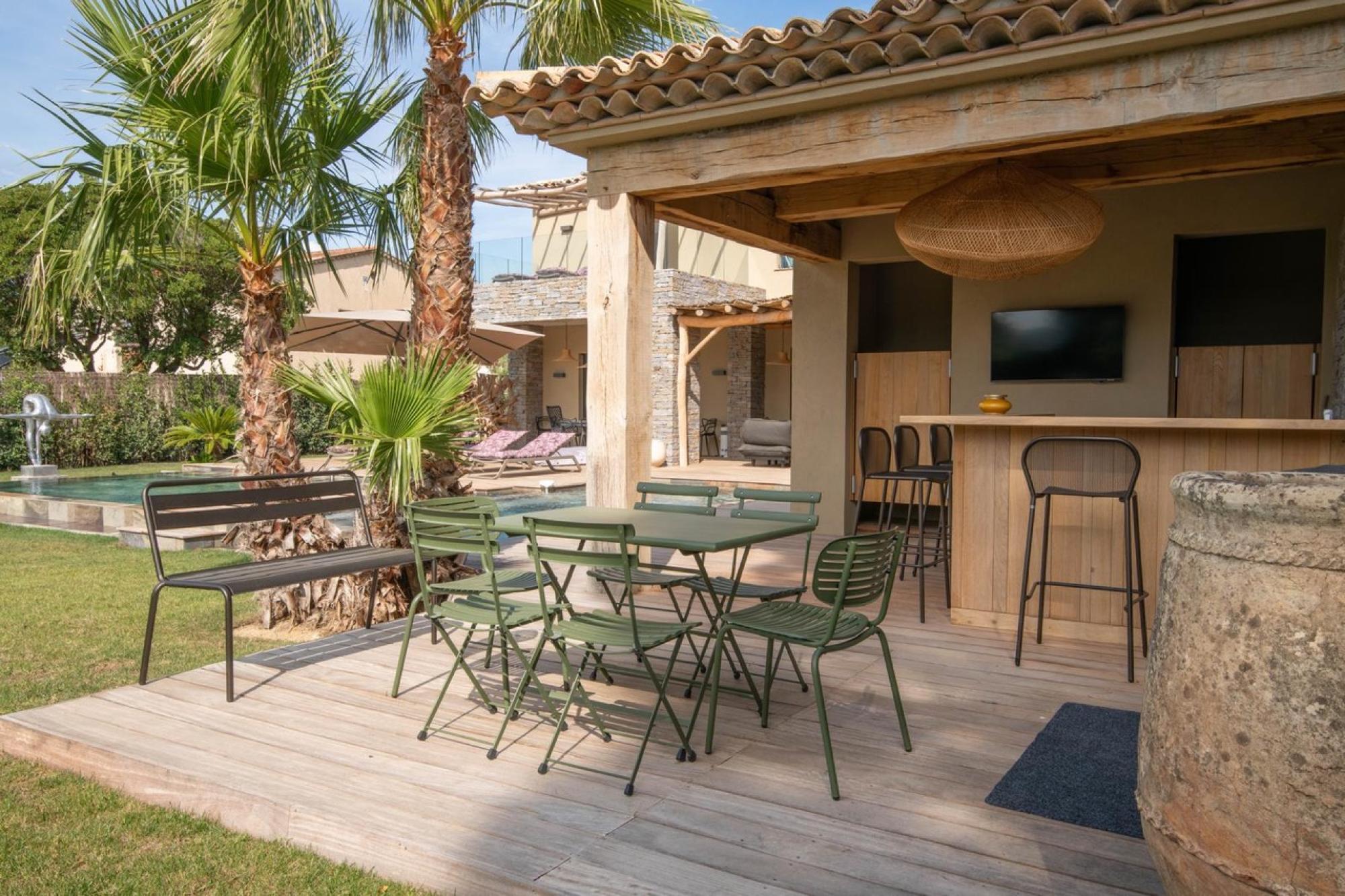 Villa Tropical — 8