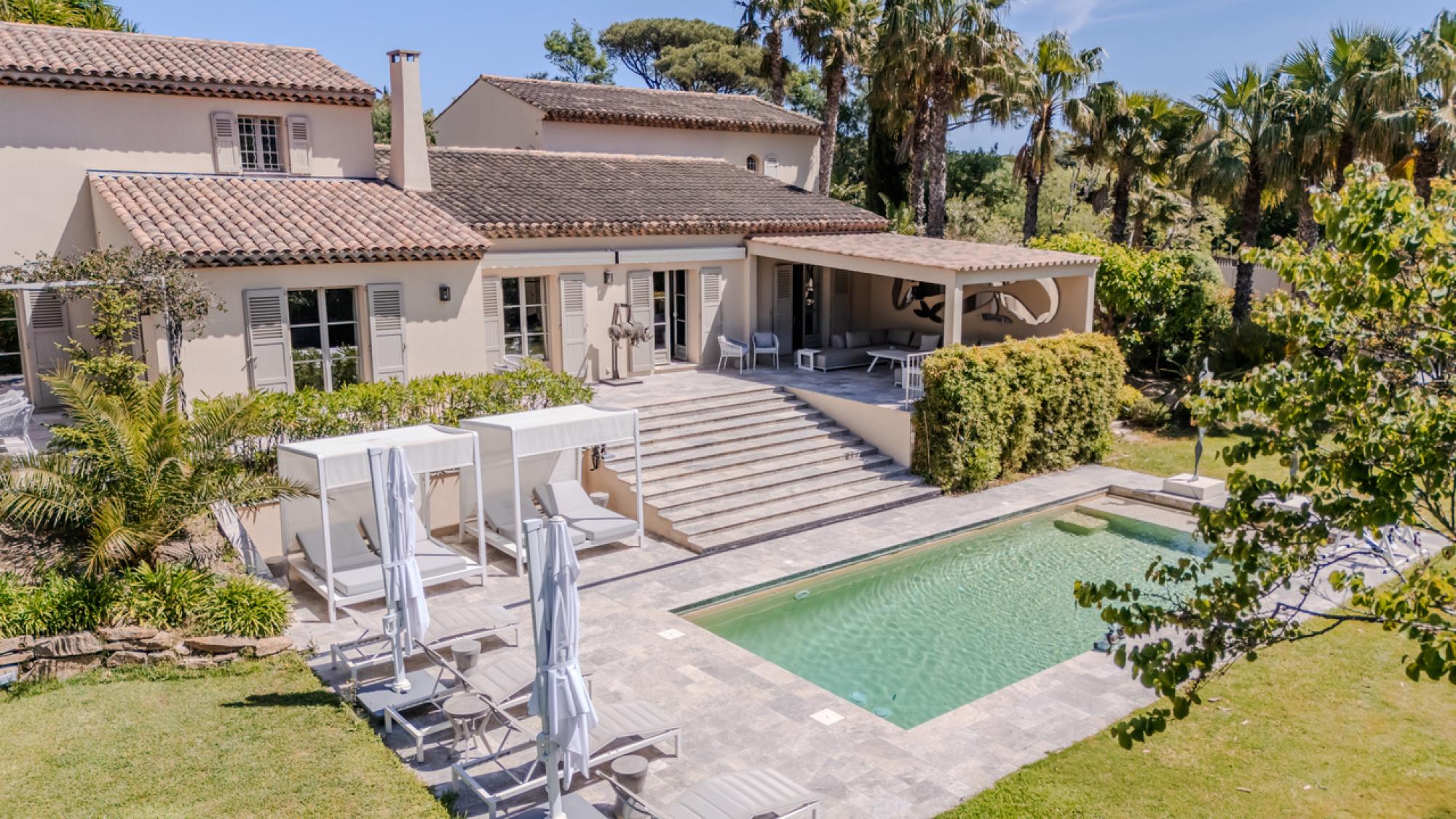 Villa Cherished — 1